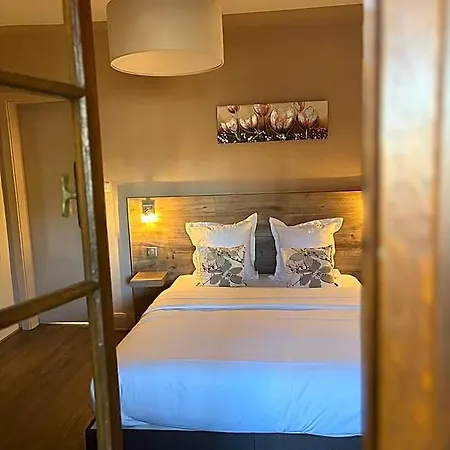 De L'ange Hotel