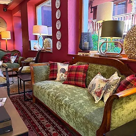 De L'ange Hotel 3*