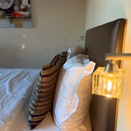 De L'ange Hotel